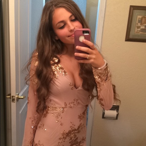 Tan/gold sequin formal dress - Picture 3 of 4